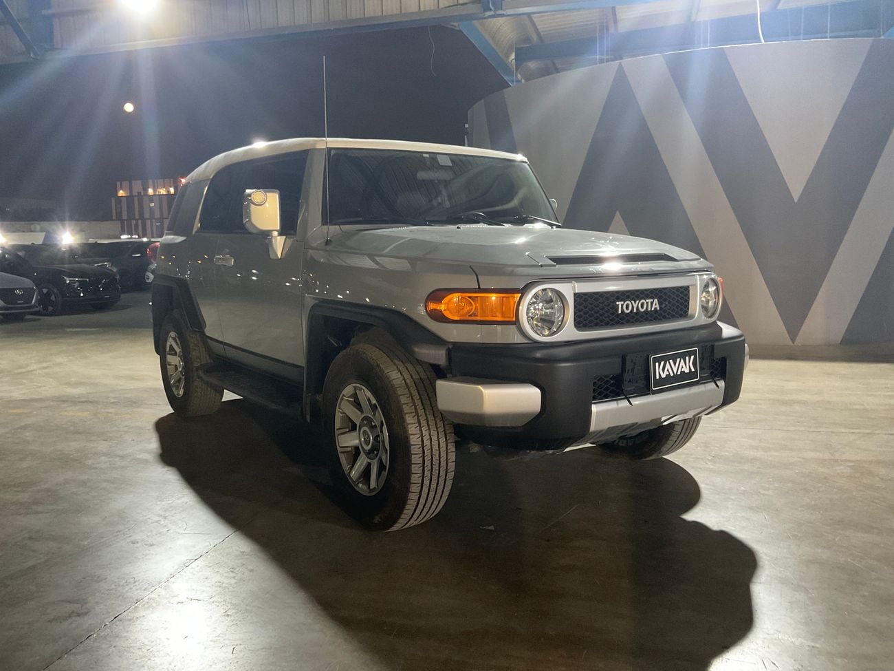 تويوتا إف جي كروزر GXR | شامل الضمان | 0 ﺪﻔﻋﺓ ﺃﻮﻟﻯ