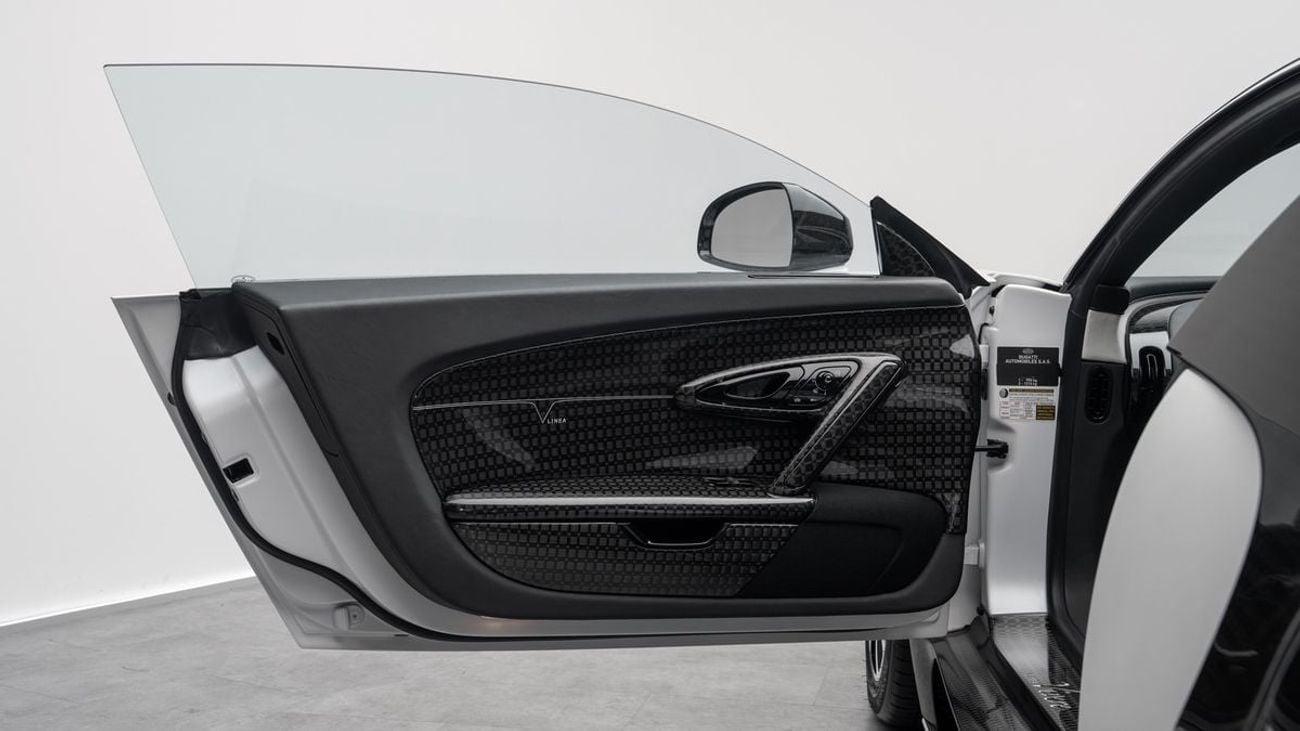 Bugatti Veyron Linea Vivere By Mansory - 1 of 2