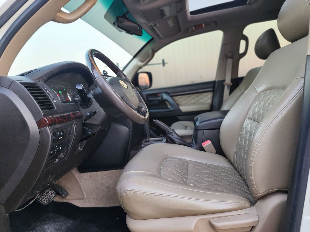 Toyota Land Cruiser GX.R V8