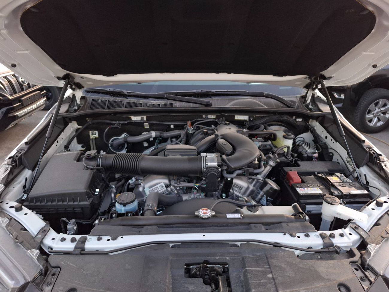 تويوتا هيلوكس Adventure 4.0L