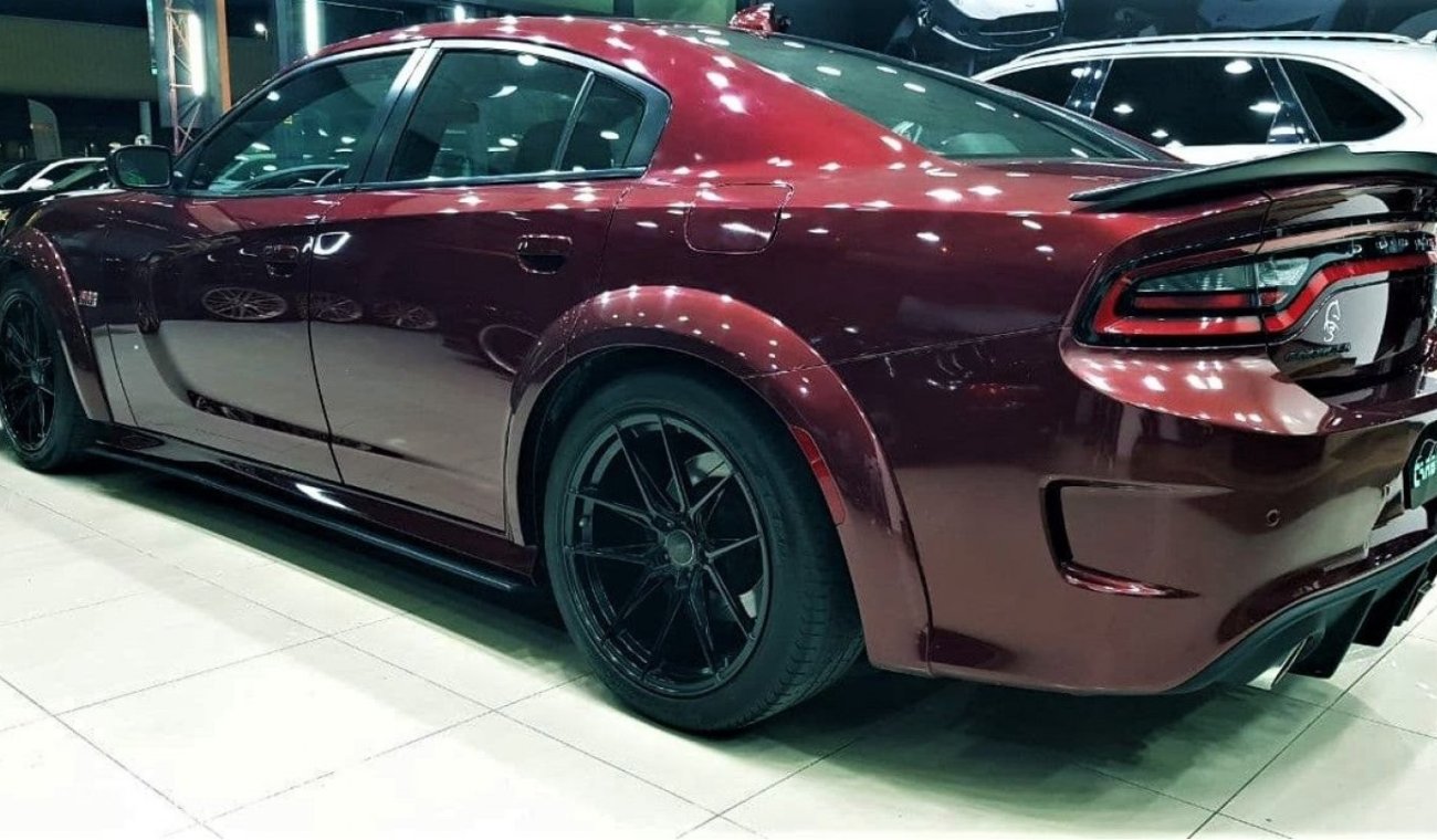 دودج تشارجر DODGE CHARGER SRT 2018 MODEL IN BEAUTIFUL CONDITION FOR ONLY 99K AED WITH FULL INSURANCE AND REG.