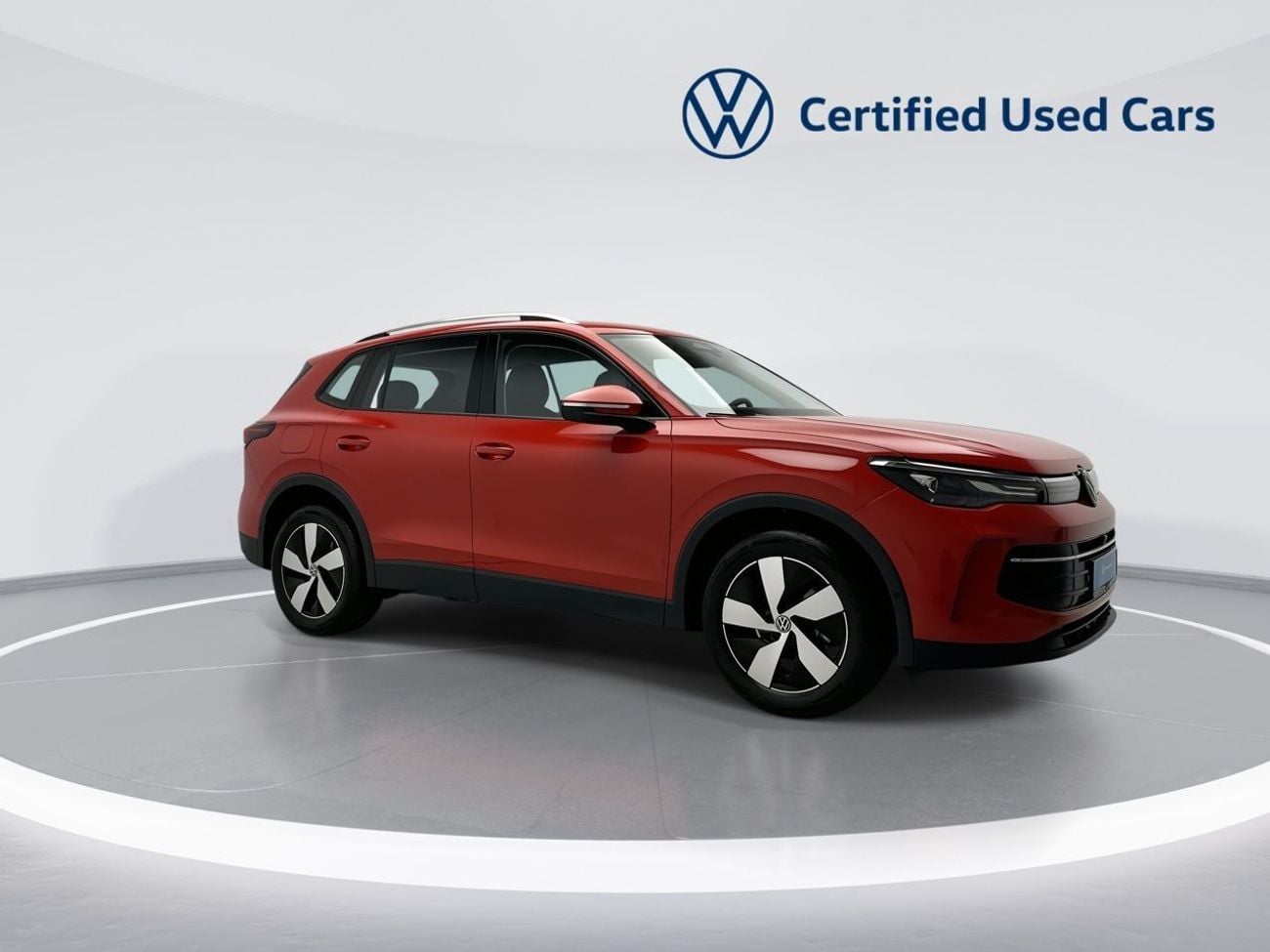 Volkswagen Tiguan Tiguan LIfe + fabric seats (REF#54467) - 28,100 AED SAVINGS from New Car