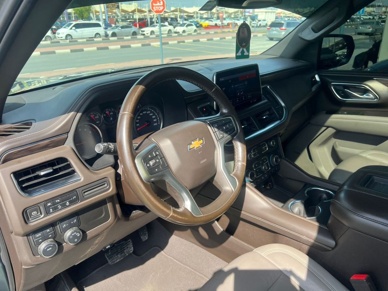 Chevrolet Suburban CHEVROLET SUBURBAN 2021 LT 5.3L RWD / V8