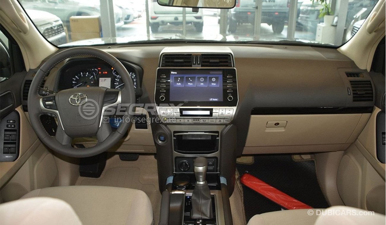 Toyota Prado GXR 4.0l Gasolina V6 intermedia con Sunroof, radio frontal android y camara de reversa.