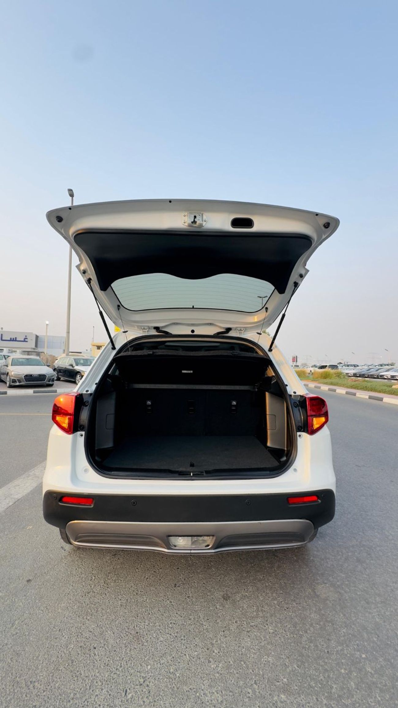 Suzuki Vitara PANORAMIC SUNROOF | CROSSOVER | 1.4L PETROL ENGINE | AT | RHD