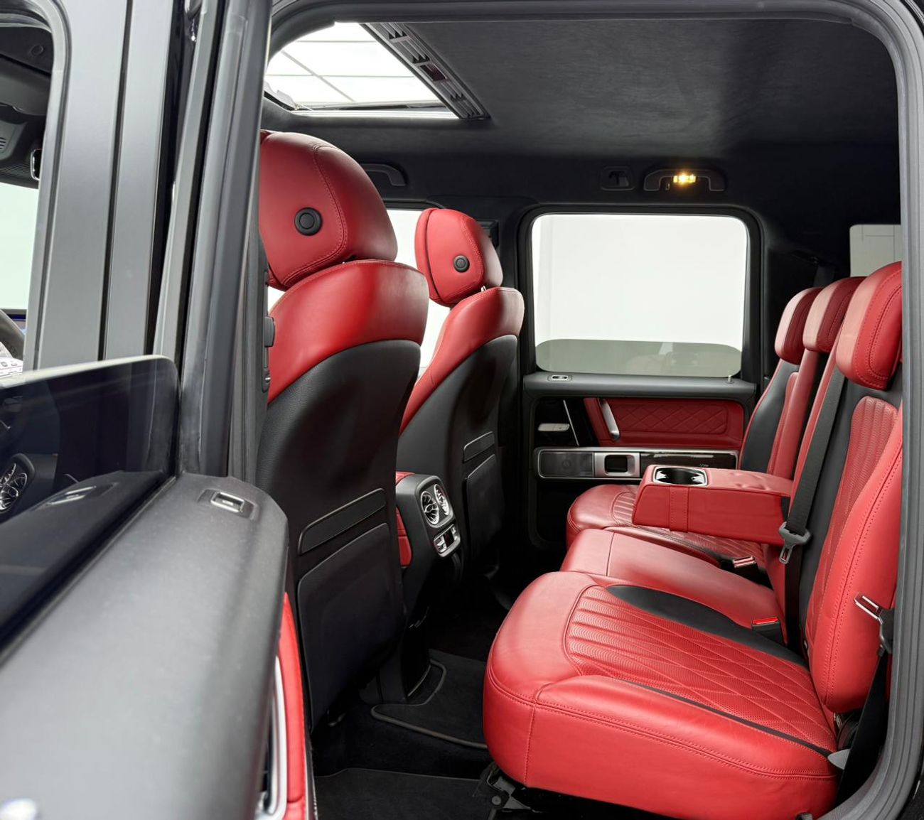 مرسيدس بنز G 63 AMG Std 4.0L 2020 Mercedes-AMG G63 ,Warranty ,Gargash Full Service History ,GCC