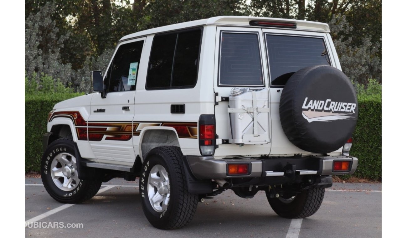 Toyota Land Cruiser Hard Top