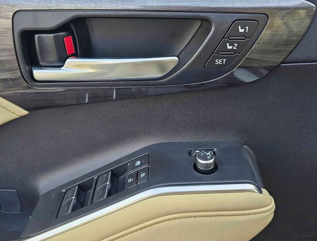 Toyota Highlander LIMITED 2.5L HYBRID LIMITED HYBRID || 2.5L V4 HEV | RADAR | PANORAMIC ROOF | HEADS UP DISPLAY (CODE # HLTDO)