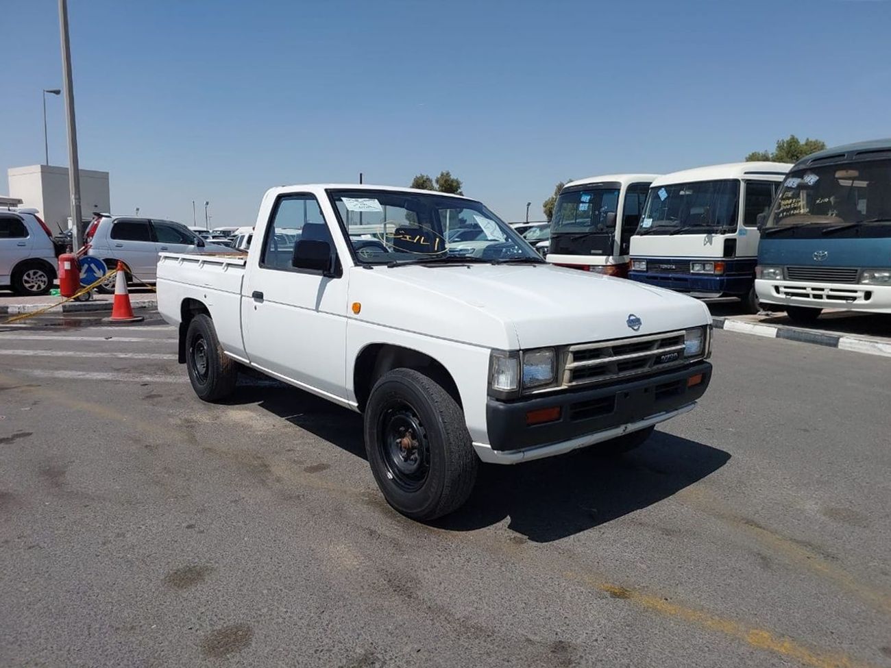 Nissan Pickup NISSAN DATSUN PICKUP RHD 1993 MODEL 1.6 L PETROL MANUAL(PM27395)