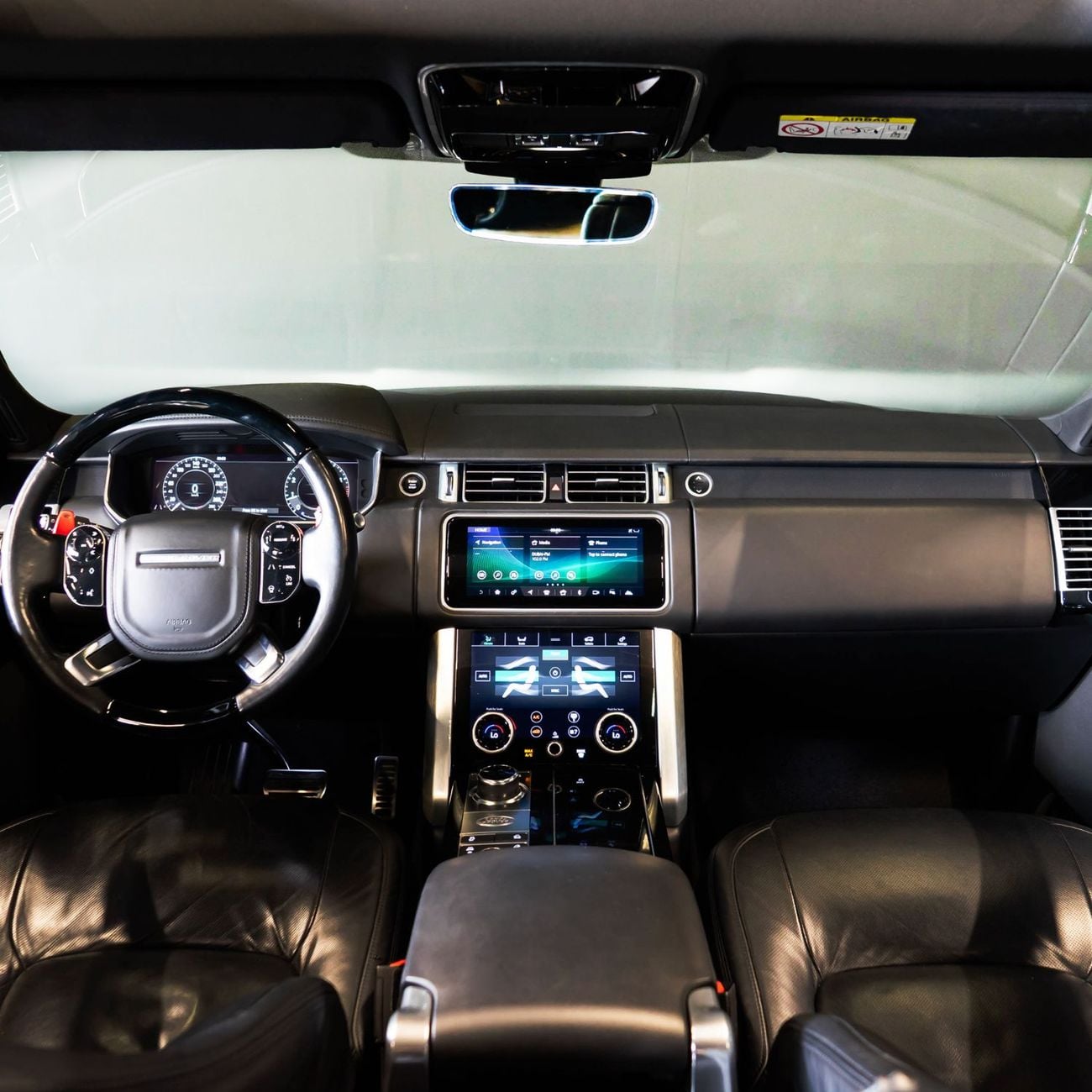 لاند روفر رينج روفر AED 2,969  P.M • 0% Downpayment • Rover Range Rover Vogue SE P525 • 1 Year Warranty