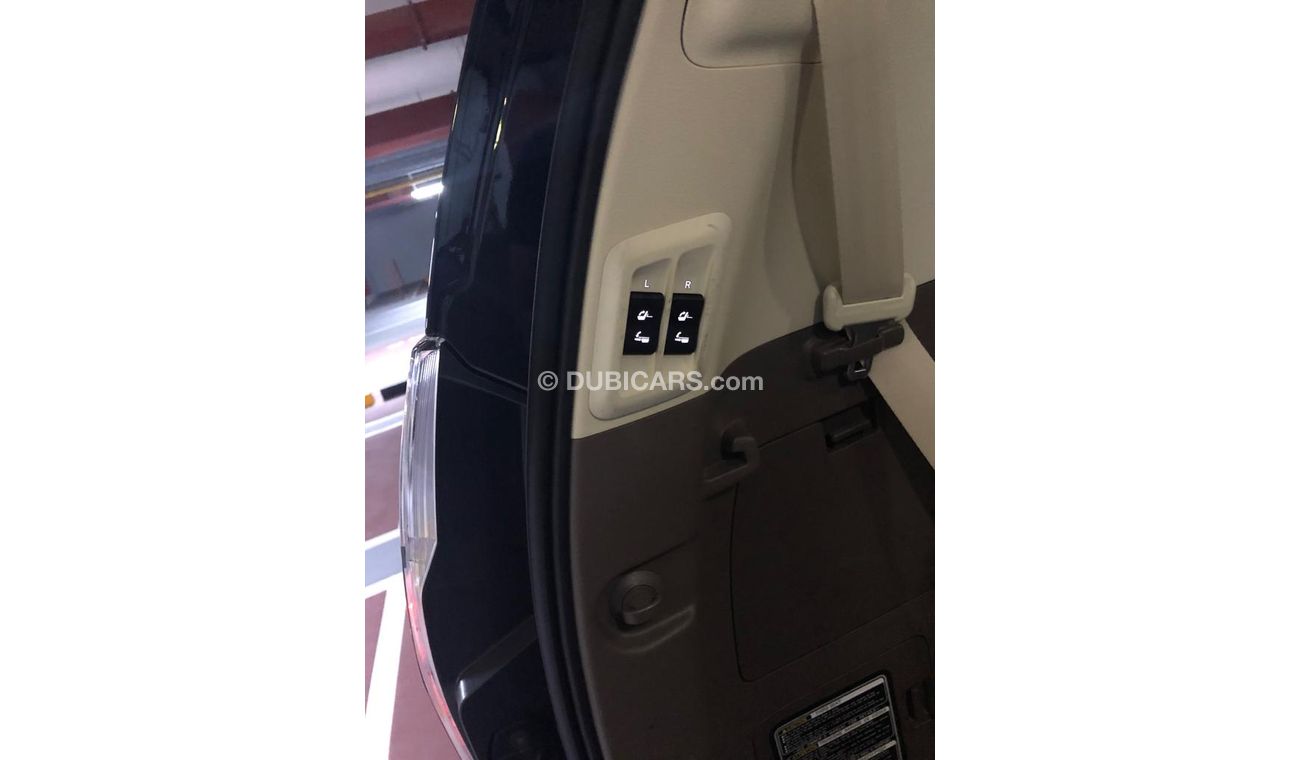 لكزس GX 460 1ST OWNER - FSH - AL FUTTAIM UNLIMITED WARRANTY TILL NOV 2019