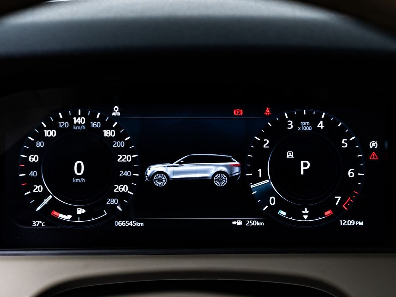 لاند روفر رينج روفر فيلار P250 R-Dynamic SE 2.0L