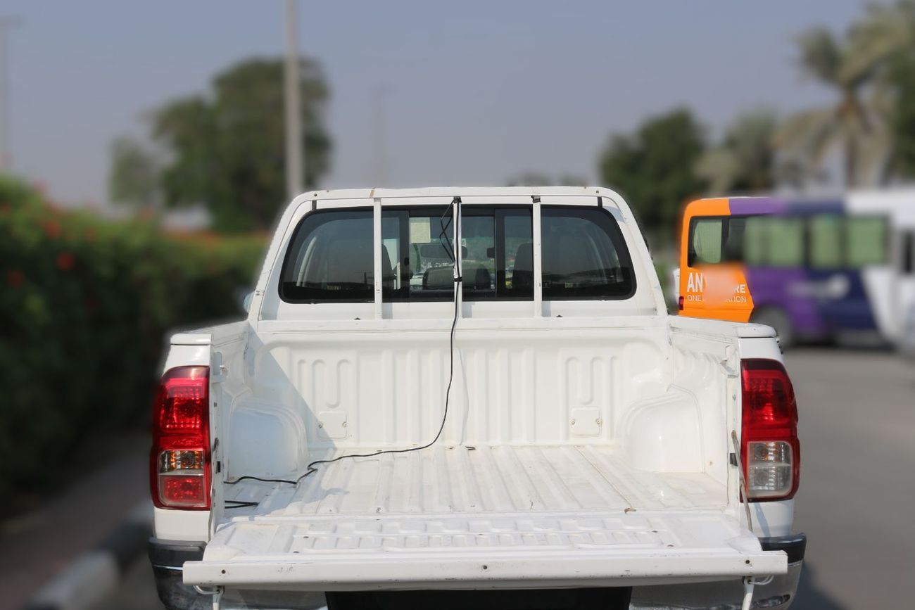 Toyota Hilux DLS 2.4L