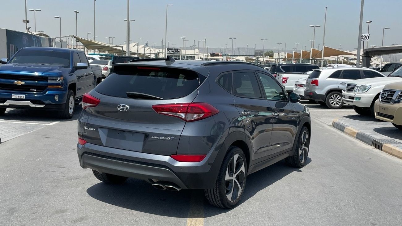 Hyundai Tucson Basic Panorama 1.6L FuLL,
