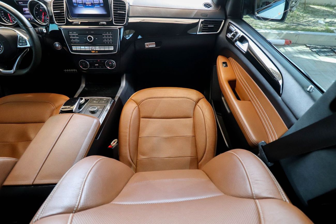 مرسيدس بنز GLE 43 AMG Coupe 3.0L