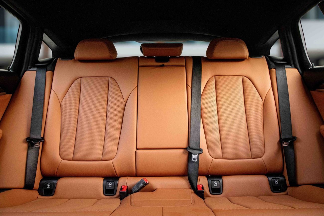 بي أم دبليو X4 XDRIVE 30I M SPORT PACK X4 M-Kit | 3,134 P.M | 0% Downpayment | BMW Service History!