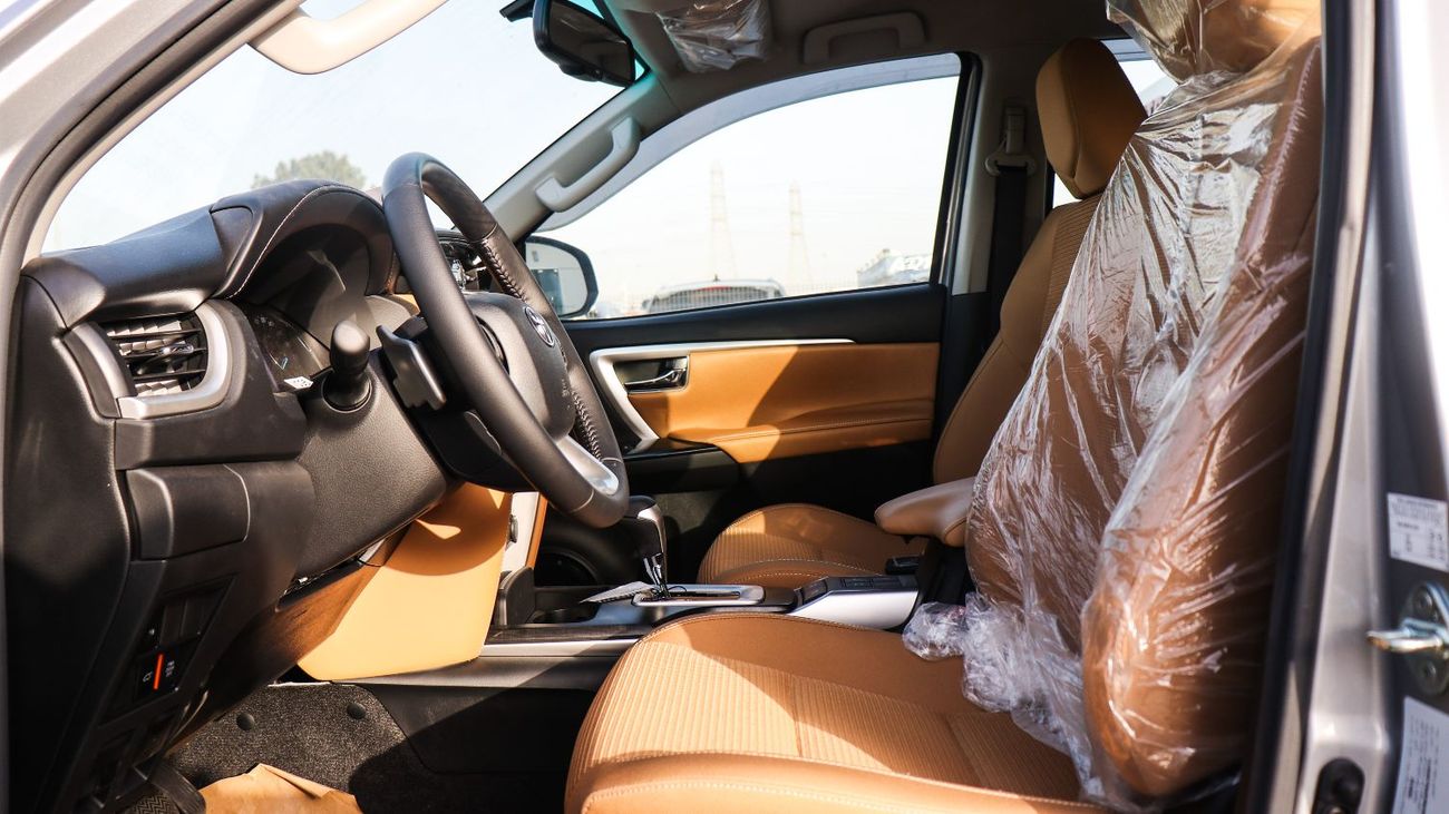 Toyota Fortuner ECT0025 - Toyota Fortuner 4.0L Petrol Auto 4wd V6 Silver