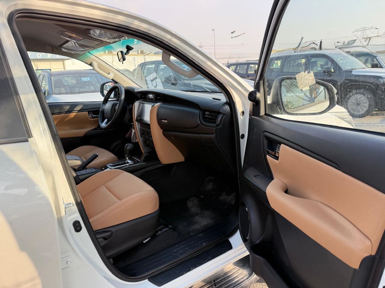 تويوتا فورتونر Fortuner 2.4L Diesel 4X4 2025