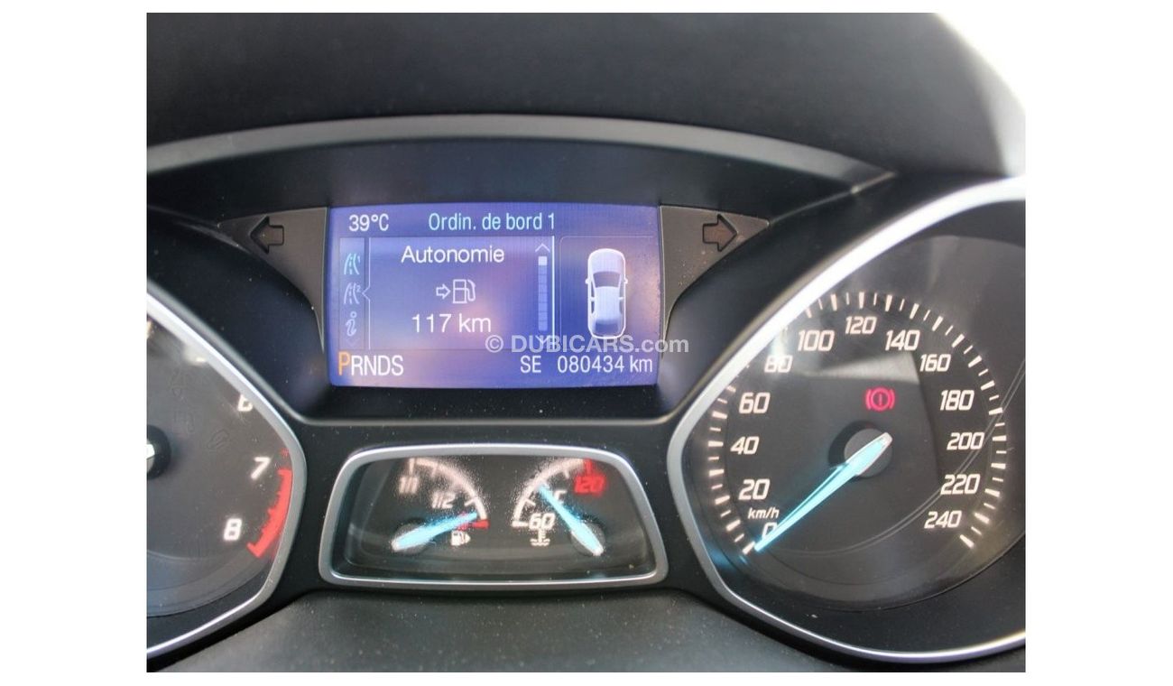 Ford Escape SE ACCIDENTS FREE - GCC- CAR IS IN PERFECT CONDITION INSIDE  AND OUTSIDE