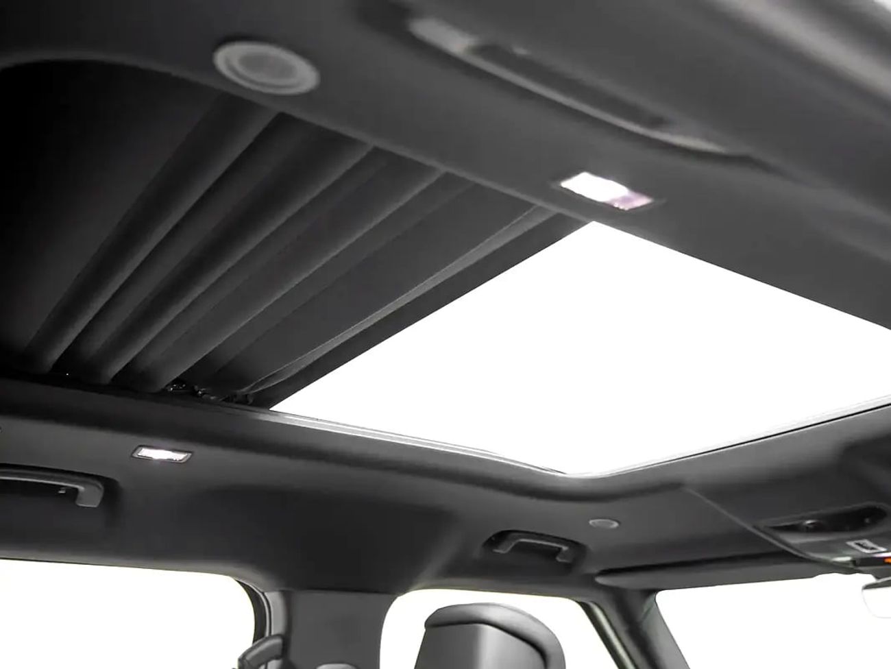 Land Rover Defender | 110 75th Limited Edition P400 | GCC Spec | With Warranty