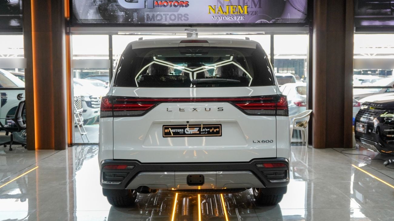 Lexus LX 600