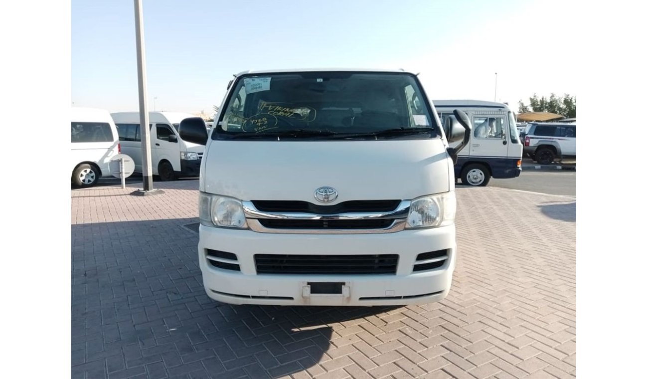 Toyota Hiace TOYOTA HIACE RIGHT HAND DRIVE (PM1022)