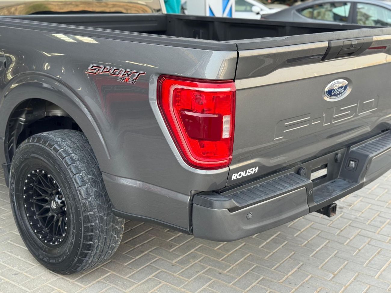Ford F 150 XLT / 5.0 V8 4X4 / GCC / AGENCY WARRANTY AND SERVICE TILL 2027/ REMOTE START / RAPTOR FACELIFT
