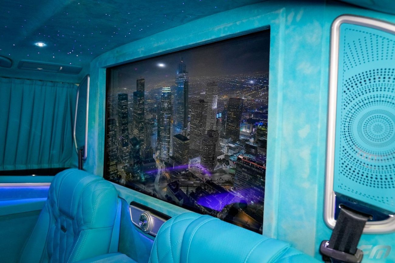 مرسيدس بنز V 250 VIP BUSINESS VAN –  FULL LUXURY OPTION | BRAND NEW | GCC | 2023