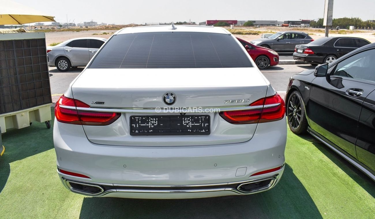 بي أم دبليو 750Li LI XDrive