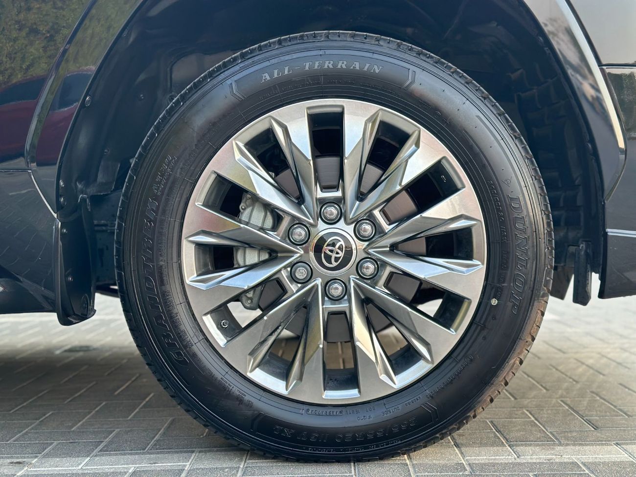 Toyota Land Cruiser GXR 2026