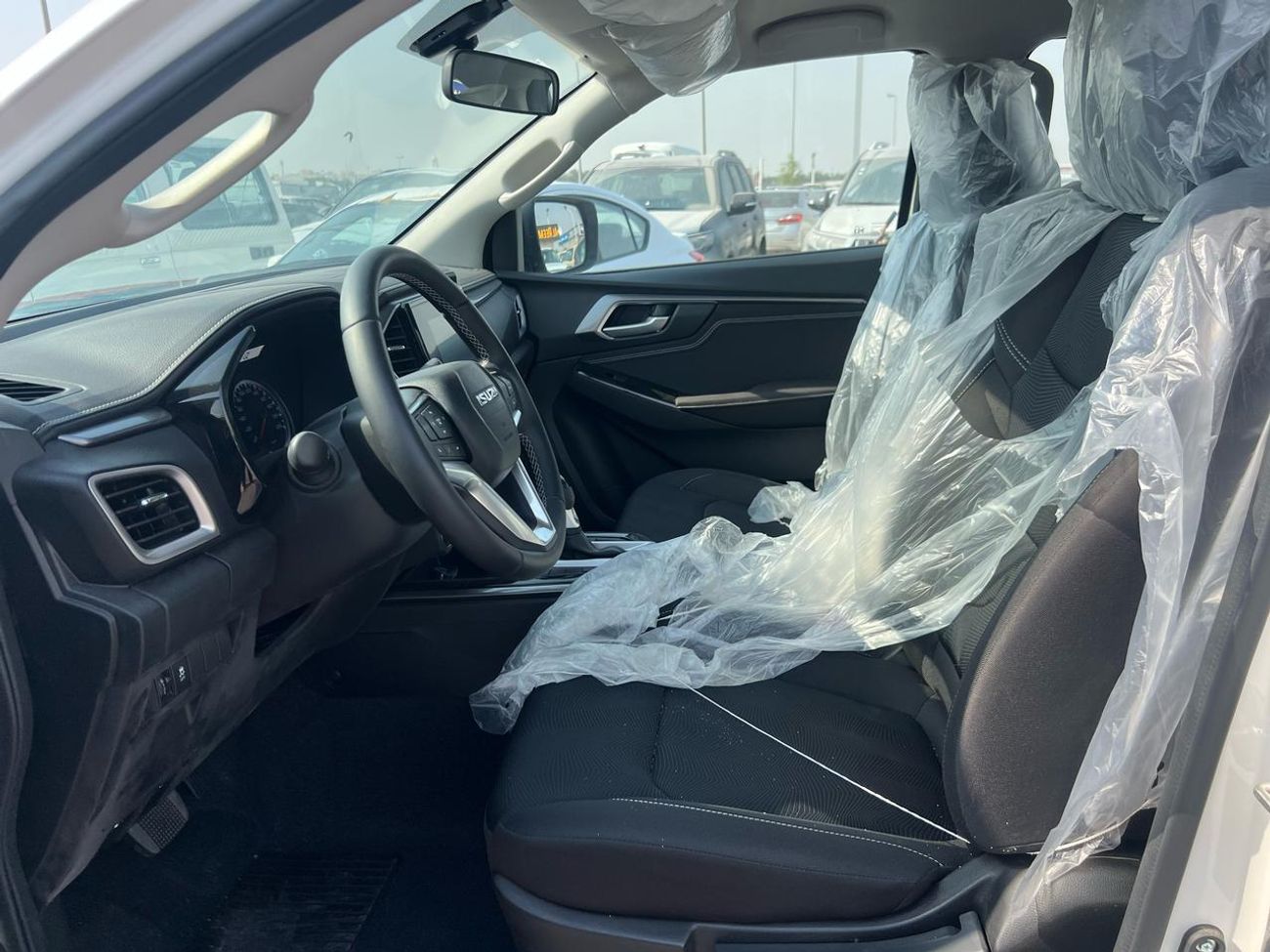 Isuzu DMax 3.0L Crew Cab 4WD LS (A/T)