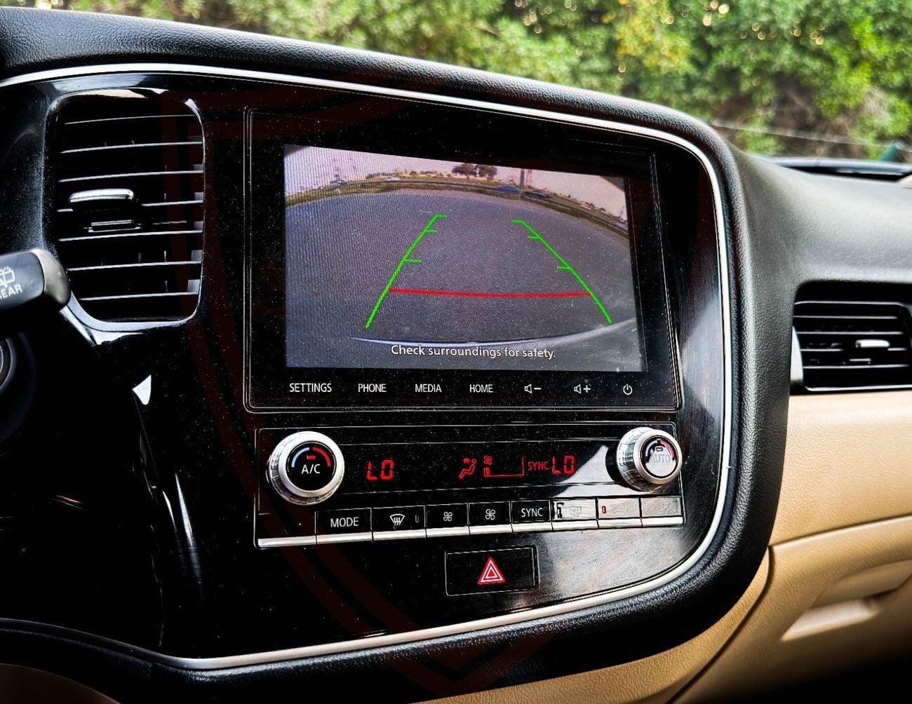 Mitsubishi Outlander GLX 3.0L Mitsubishi Outlander | 3.0 L | 2023 | GCC | Accident-Free |  In Excellent Condition | 991