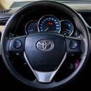 تويوتا كورولا سيارة تويوتا كورولا SE (E170) موديل 2017، سيدان بأربعة أبواب، محرك بنزين سعة 1.6 لتر، ناقل حركة أوتو