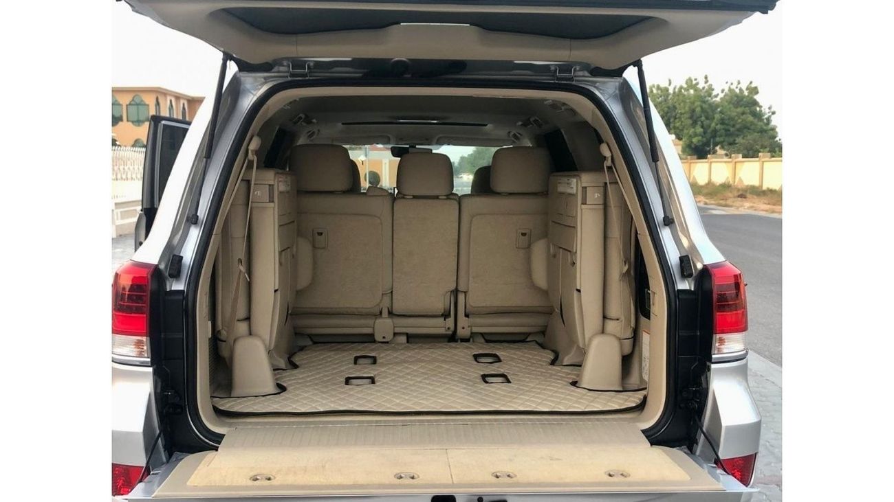 تويوتا لاند كروزر ‎تويوتا لا كروزر 2018 GXR V8 5.7 صبغ وكاله بالكامل فل أوبشن بحاله ممتازه