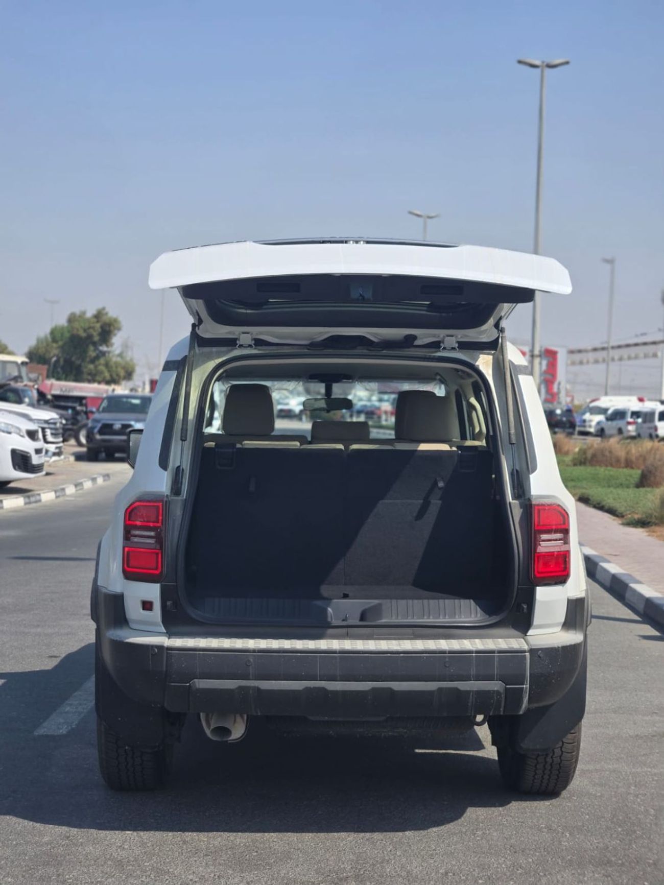 Toyota Prado 2.8L DIESEL TXL A/T 7 SEATER