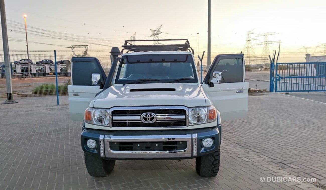 Toyota Land Cruiser Pick Up Super