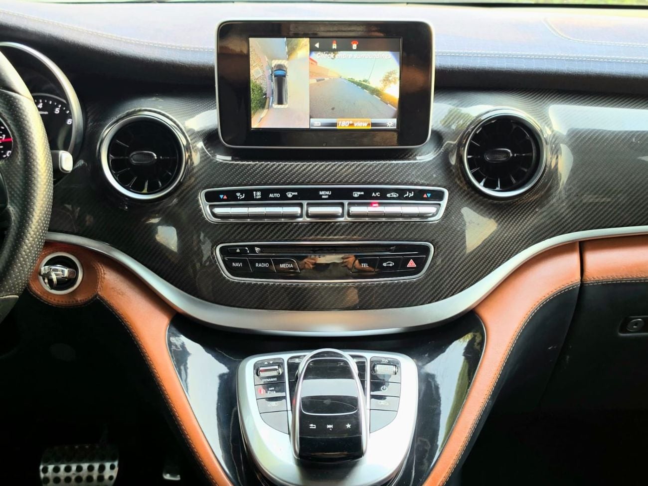 مرسيدس بنز V 250 2019 Mercedes-Benz V-Class V 250 GCC Specs