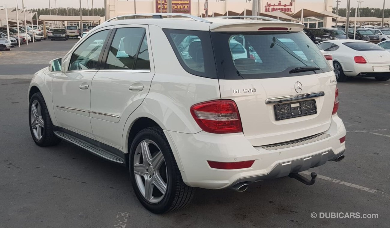 Mercedes-Benz ML 350 Mercedes Benz ML350 model 2011 GCC car prefect condition full option low mileage