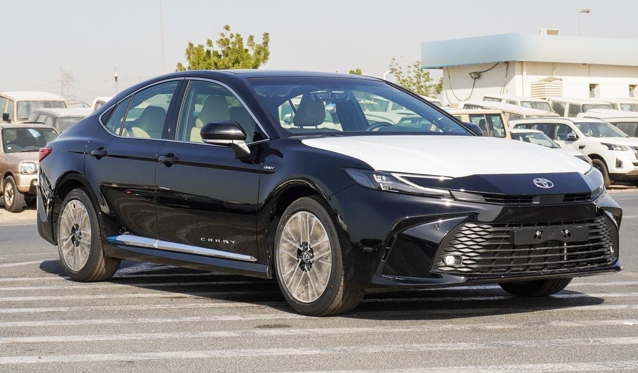 Toyota Camry LE  HEV 2.5L Hybrid