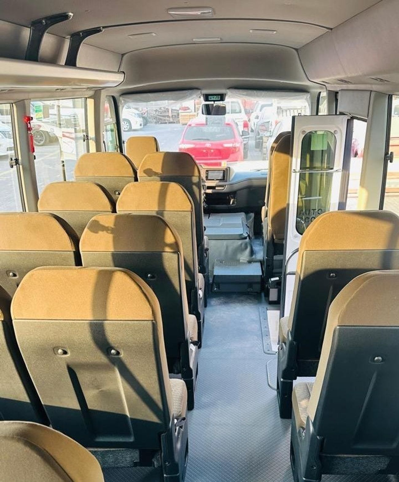 Toyota Coaster 4.0L DIESEL 23 SEATER MANUAL TRANSMISSION