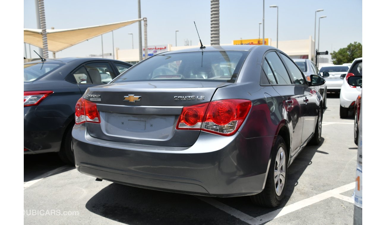 Chevrolet Cruze GRAY 2015 GCC NO ACCIDENT NO PAIN PERFECT