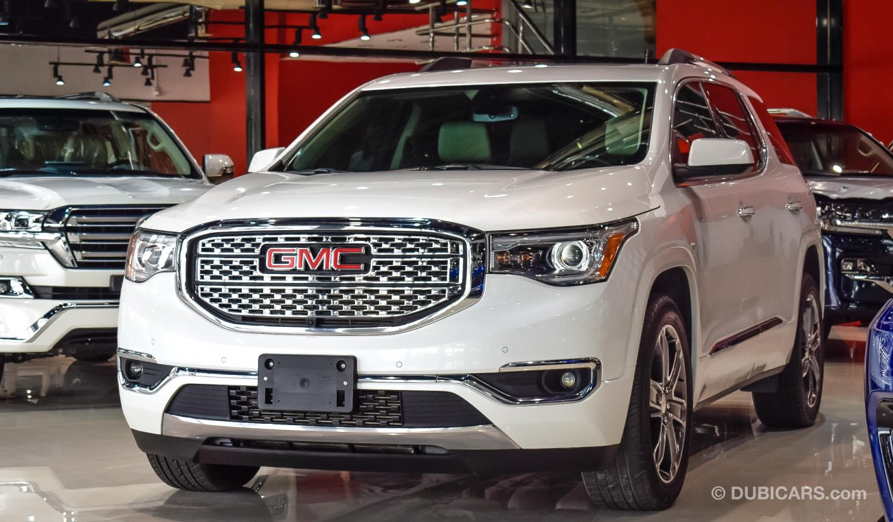 GMC Acadia AWD DENALI