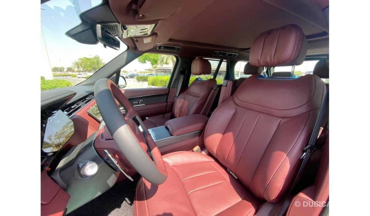 لاند روفر رينج روفر GCC SPEC UNDER WARRANTY AND SERVICE CONTRACT