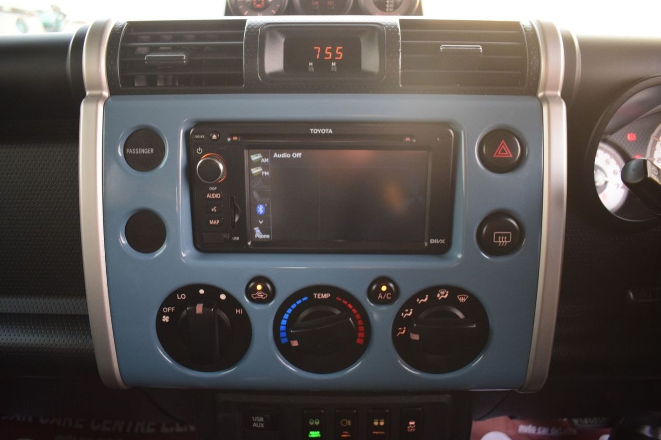 Toyota FJ Cruiser 2015 TOYOTA FJ CRUISER