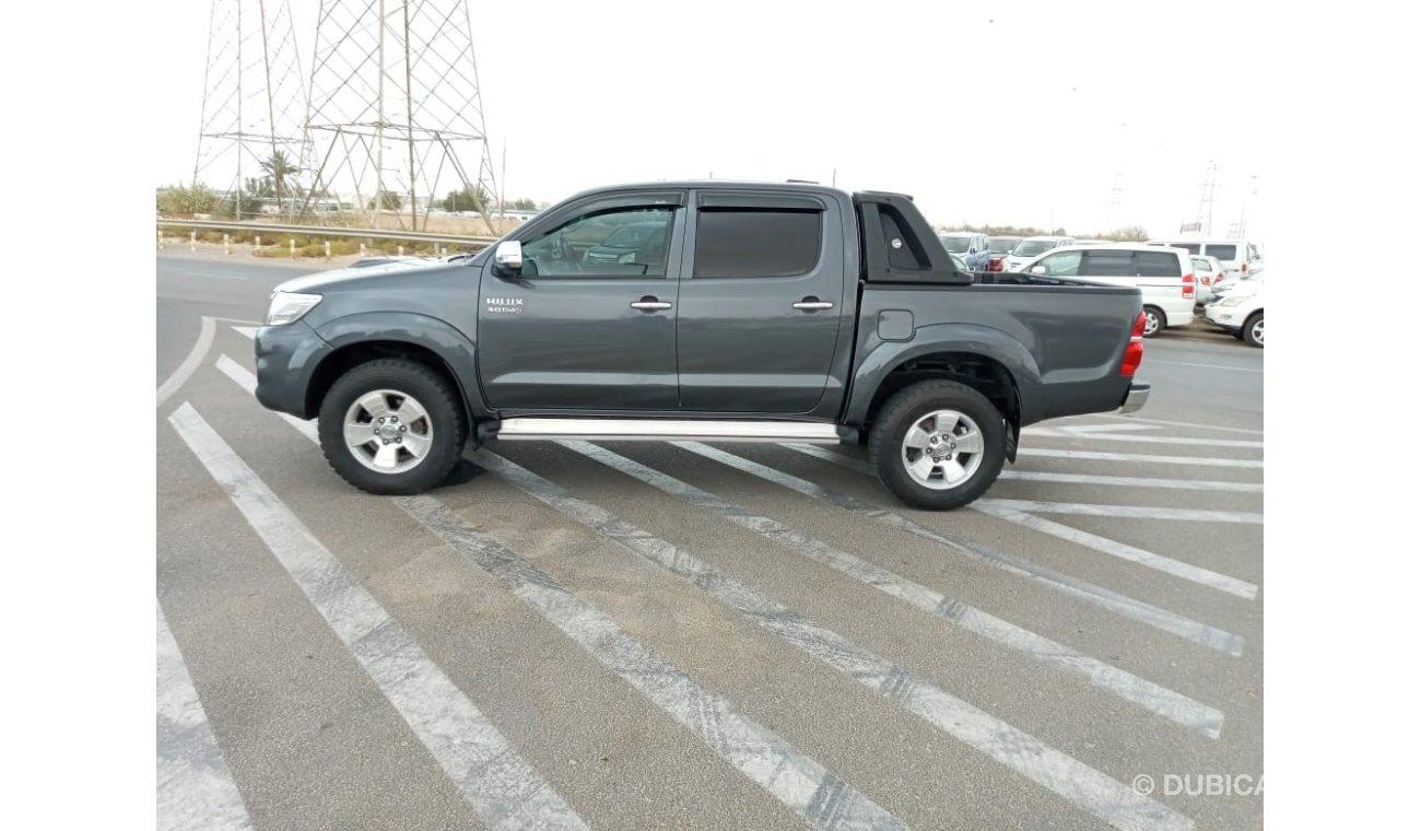 Toyota Hilux TOYOTA HILUX PICKUP MODEL 2012 COLOUR GREY GOOD CONDITION ONLY FOR EXPORT