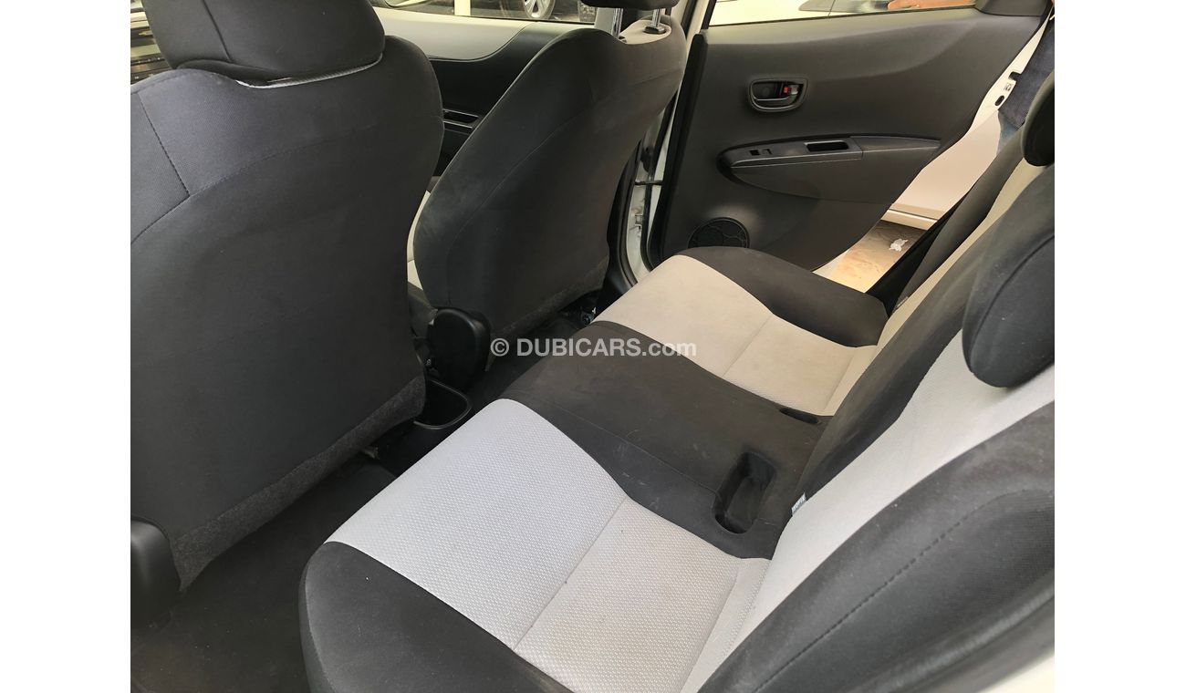 تويوتا يارس Toyota yaris Hatchback,Model:2013.Excellent Condition