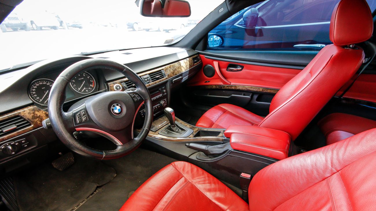 بي أم دبليو 325 i