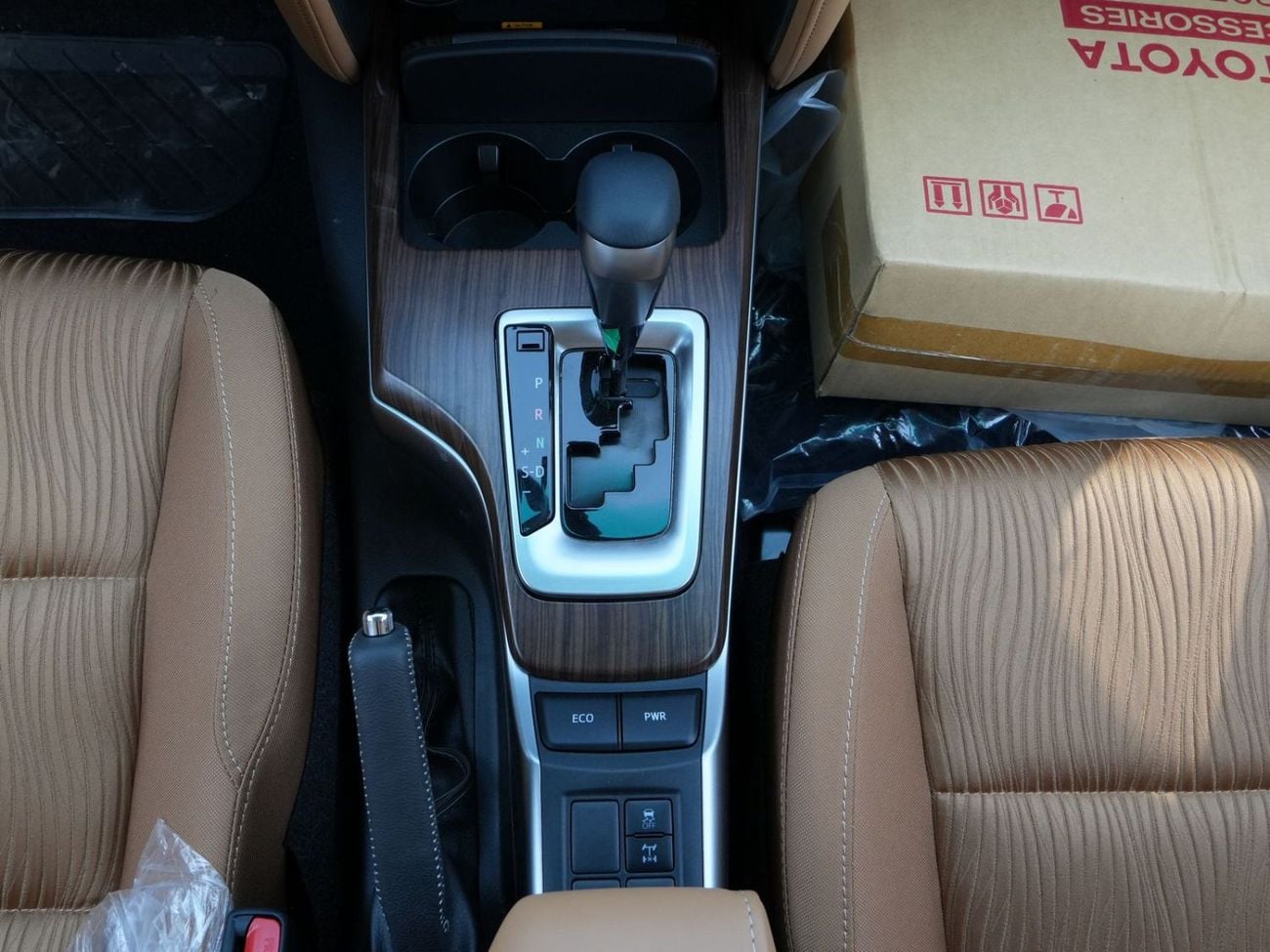 Toyota Fortuner 2026 TOYOTA FORTUNER 2.7L PETROL AT 4WD GCC BRAND NEW 0KM