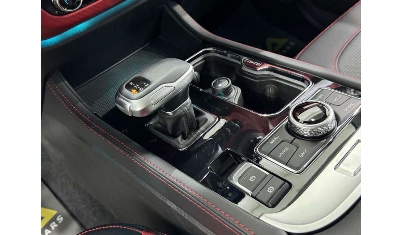 بايك BJ40 C 2023 BAIC BJ40C, August 2028 BAIC Warranty + Service Pack, Low Kms, GCC