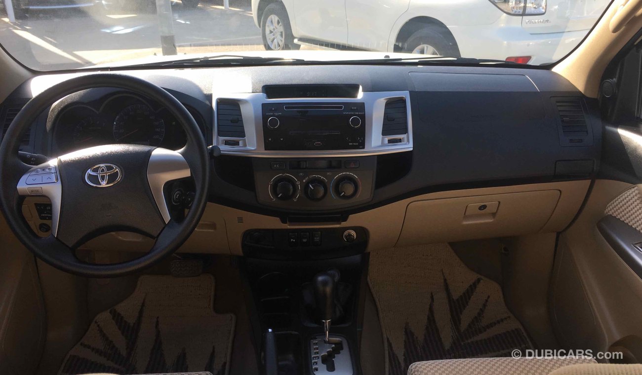 Toyota Fortuner سياره نظيفه جدا بدون حوادث بحاله ممتاذه ضمان شاسيه جير ماكينه